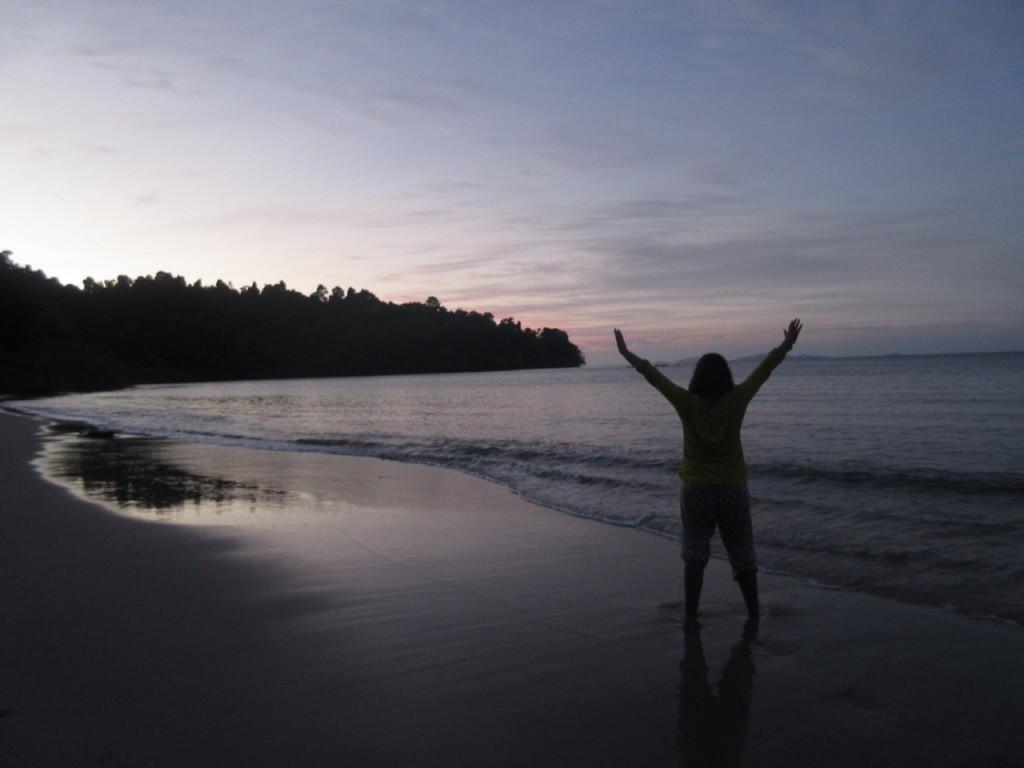 Mariah soaks up the evening light on Playa Machete.